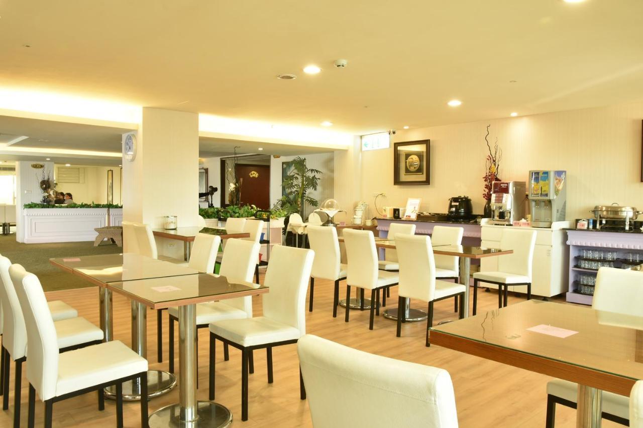 Ching Yeh Hotel Xinfeng Exterior photo